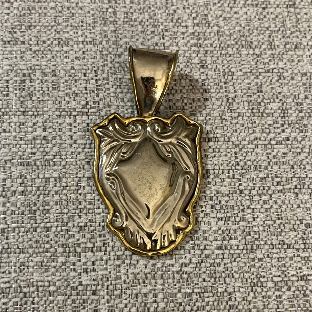Vintage‎ Gothic Shield Pendant